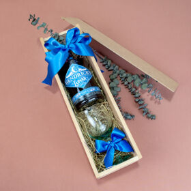 Regalo con ginebra para regalar en navidad, detalle con ginebra y copa para regalar