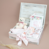 Regalo para bebé, regalo por nacimiento, detalle para bebé niña recién nacida, detalle en caja de madera vintage con osito de peluche, portaretratos, conjunto para bebé y llamadientes, detalle para baby shower, regalo de bebe premium, sorpresa para recien nacido, regalo para bebé en caja vintage