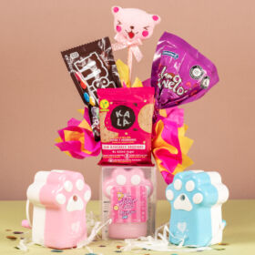 Caja de regalo para niños, tajalápiz de huellita, detalle para el día del niño, regalos para el día del niño, dia del niño, muchos dulces para regalar, regalo lleno de dulces. cajita con dulces para niños