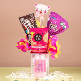 Caja de regalo para niños, tajalápiz de huellita, detalle para el día del niño, regalos para el día del niño, dia del niño, muchos dulces para regalar, regalo lleno de dulces. cajita con dulces para niños