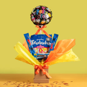 Caja de regalo para niños, detalle para el día del niño, regalos para el día del niño, dia del niño, muchos dulces para regalar, regalo lleno de dulces. cajita con dulces para niños