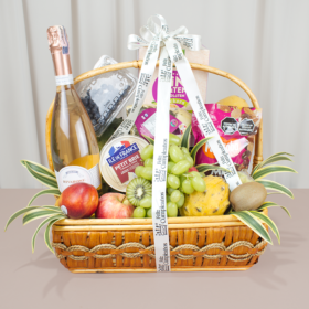 canasta de frutas, arreglo frutal, regalo saludable, canasta frutal, arreglos frutales, detalles con frutas, dilo con frutas, ancheta con frutas, ancheta frutal, ancheta gourmet de frutas, regalos en bogotá, frutas en bogotá, arreglos frutales en bogotá, regalos a domicilio en bogotá, vino blanco para compartir, frutas y licores, frutas y vino con snaks saludables