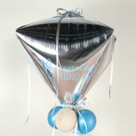 Cesta por nacimiento, cesta para bebé, regalo para recién nacido, detalle para baby shower, baby shower niño, it's a boy, regalos para bebé, regalos por nacimiento, babero, manta de apego para bebé, medias tejidas en crochet para bebé, set de teteros, caja en madera para bebé, regalos personalizados, regalos de bebé en bogotá