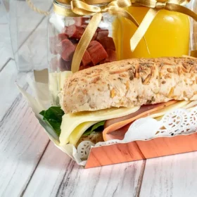 desayuno sorpresa en caja plástica para sorprender a domicilio en bogotá