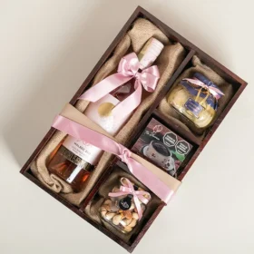vino rosado para dama, vino rosé, frutos secos, regalo para el día de la madre, regalo para mamá en su día, día de la madre 2025, regalos para madre en bogotá, regalos para mami, regalos para el día de la madre, regalo delicado para mamá, regalos vintage para madre, regalos de la madre a domicilio en bogotá,