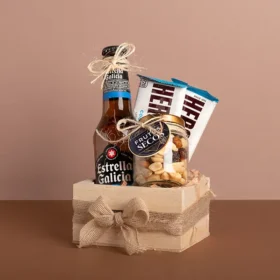 cerveza estrella galicia, con chocolates Hersheys para el día del padre, regalos con cerveza, cerveza importada para regalar, cerveza para papá, cerveza y chocolates, día del padre 2025, regalos personalizados para papá, regalos día del padre, regalos para hombre, regalos para caballero, regalos únicos para hombre, detalles personalizados, celebra el día del padre, regalos a domicilio en bogotá