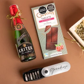 vino espumoso chandon con chocolate guylian importado, set de herramietas para papá, herramientero portatil para el día del padre, herramientas para el día del padre, mini herramientero, vino espumoso chandon, chocoaltes y vino espumoso para regalar regalos día del padre, regalos para hombre, regalos para caballero, regalos únicos para hombre, detalles personalizados, celebra el día del padre, regalos a domicilio en bogotá, regalos personalizados para papá, día del padre 2025, papá moderno
