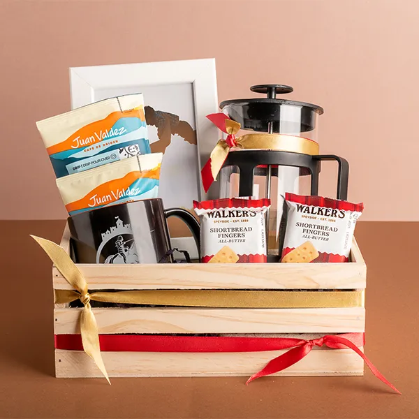 regalos con café, experiencia de café para regalar, galletas de mantequilla walkers, portaretratos para regalar, taza de regalo para papá, mug especial para papá, café para papá, regalo de hombre con café, kit de café con prensa francesa, chocolates ferrero rocher, regalo para el día del padre, regalo para papaá en su día, día del padre 2025, regalos para padre en bogotá, regalos para papi, regalos para el día del padre, regalos útiles para papá, regalos para papá a domicilio en bogotá