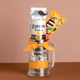 jarro cervecero de cristal para papá, jarro cervecero con cerveza corona y chocolates, holder para el celular de regalo, regalos útiles para papá, cerveza y chocolates, regalos día del padre, regalos para hombre, regalos para caballero, regalos únicos para hombre, detalles personalizados, celebra el día del padre, regalos a domicilio en bogotá, regalos personalizados para papá, día del padre 2025, papá moderno